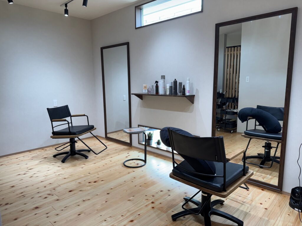 ヘアーサロンサチ内観画像